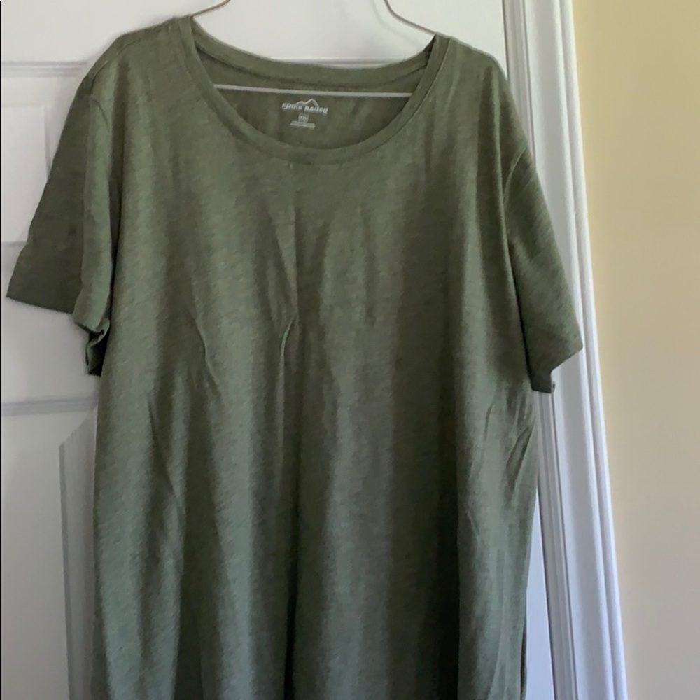 Eddie Bauer tee never worn